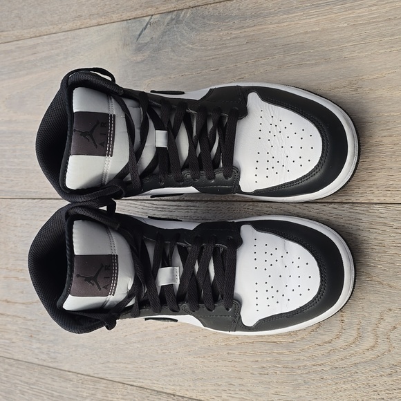 Air Jordan Retro Mid Size 8 - Picture 3 of 10